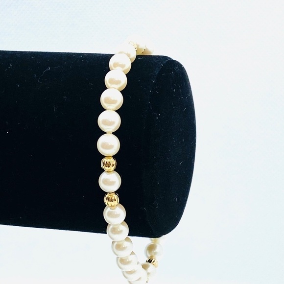 AVON Bracelet Vintage Jewelry Faux Pearls 7.5” - Picture 2 of 4